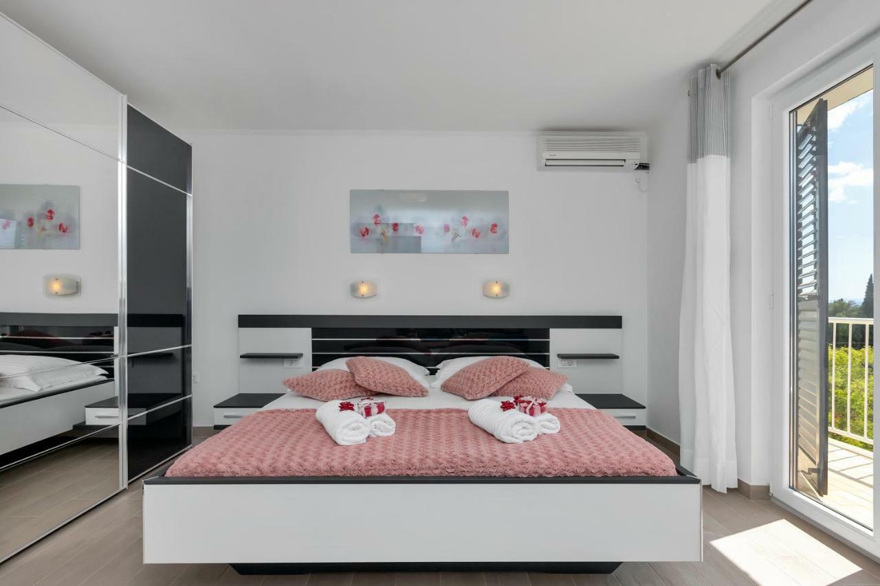 Apartments Ratko Tučepi المظهر الخارجي الصورة